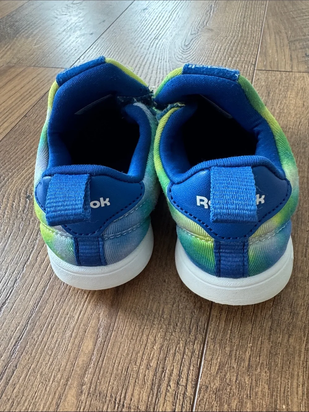 Reebok toddler sneakers, size 6